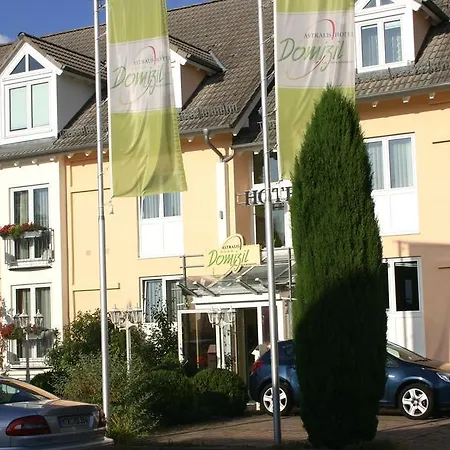 杜密兹尔奥斯特里斯酒店